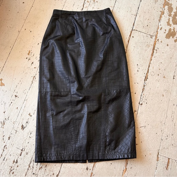 'toffs Black Leather Crocodile Imprint Midi Pencil Skirt - Picture 1 of 9